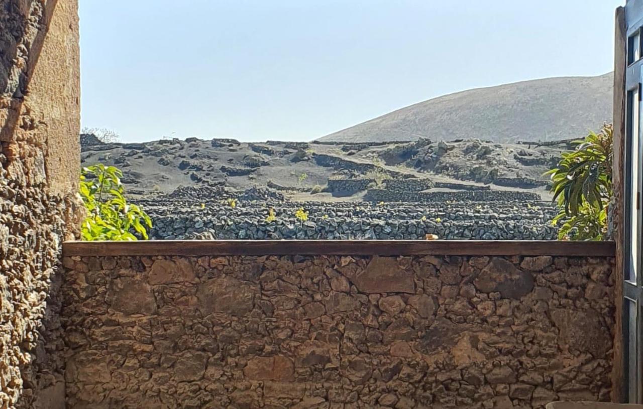 Casa "Entre Vinedos" En Masdache Villa Tías Buitenkant foto