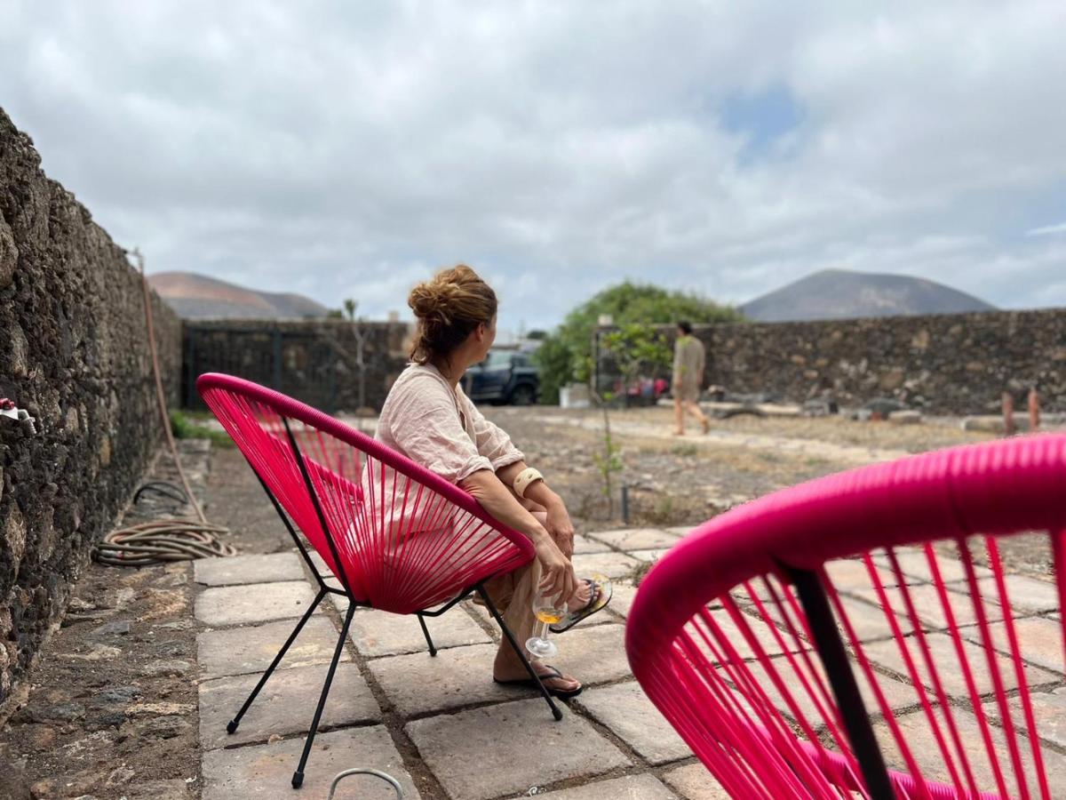 Casa "Entre Vinedos" En Masdache Villa Tías Buitenkant foto