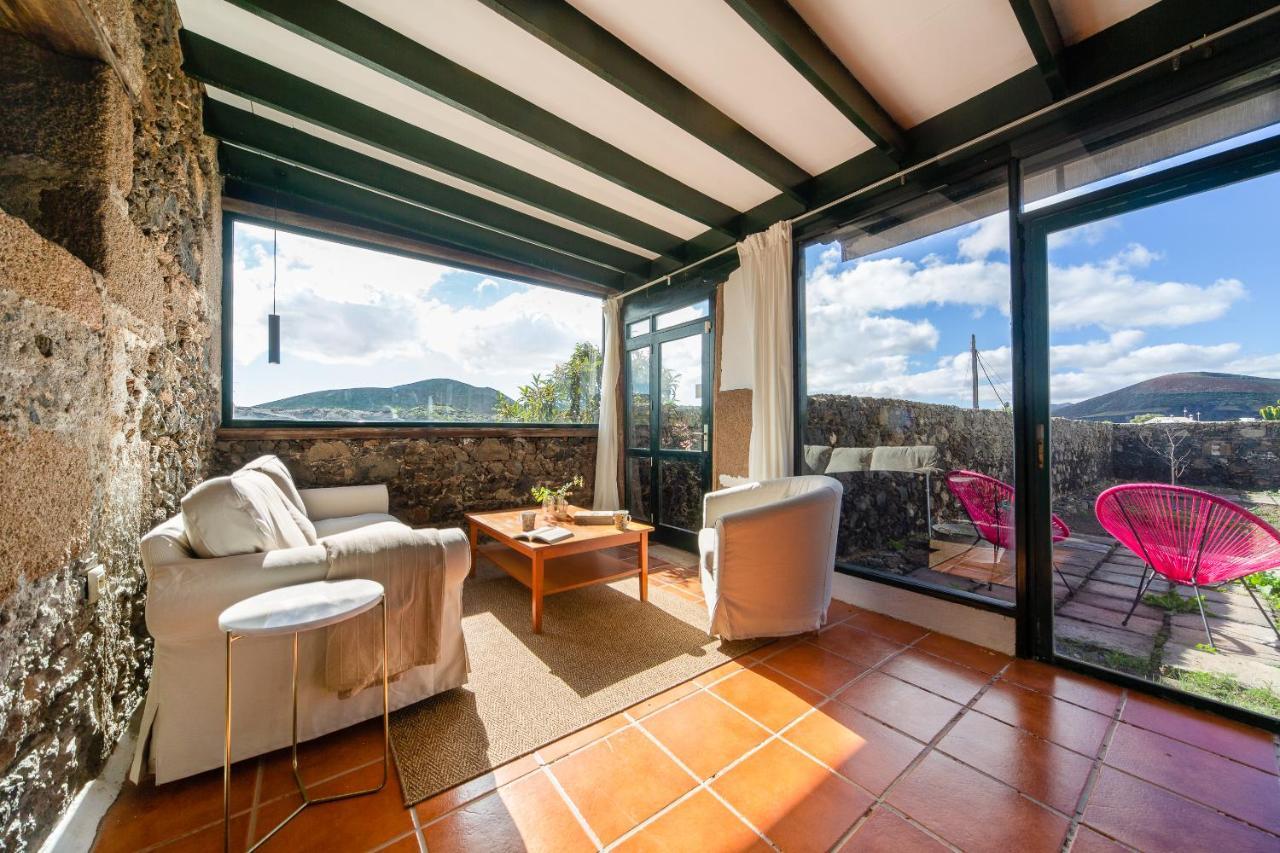 Casa "Entre Vinedos" En Masdache Villa Tías Buitenkant foto