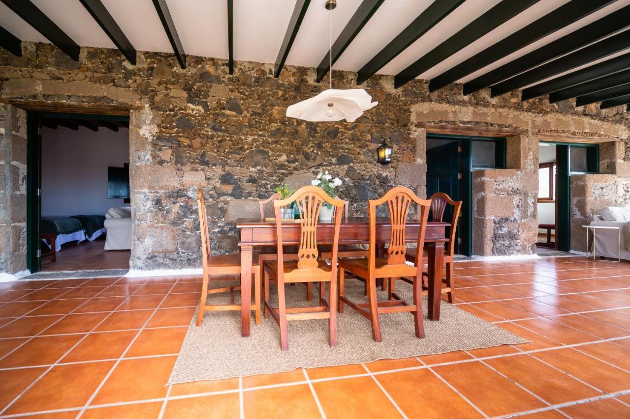 Casa "Entre Vinedos" En Masdache Villa Tías Buitenkant foto