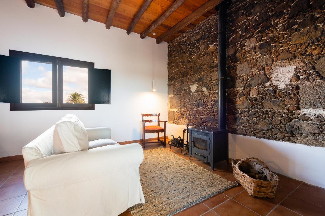Casa "Entre Vinedos" En Masdache Villa Tías Buitenkant foto