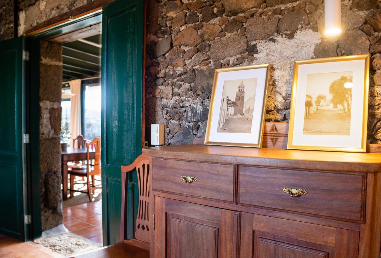 Casa "Entre Vinedos" En Masdache Villa Tías Buitenkant foto